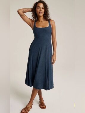 Beyond Yoga Featherweight At The Ready Square-Neck Midi Dress